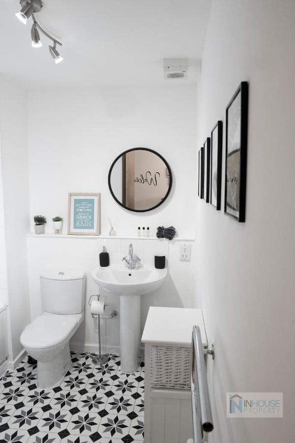 Modern City Centre Apartment Wifi Netflix Nottingham Ngoại thất bức ảnh